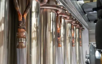 The Importance of Consistent Ice Quality and How Vertical Tube Industrial Ice Machines Deliver